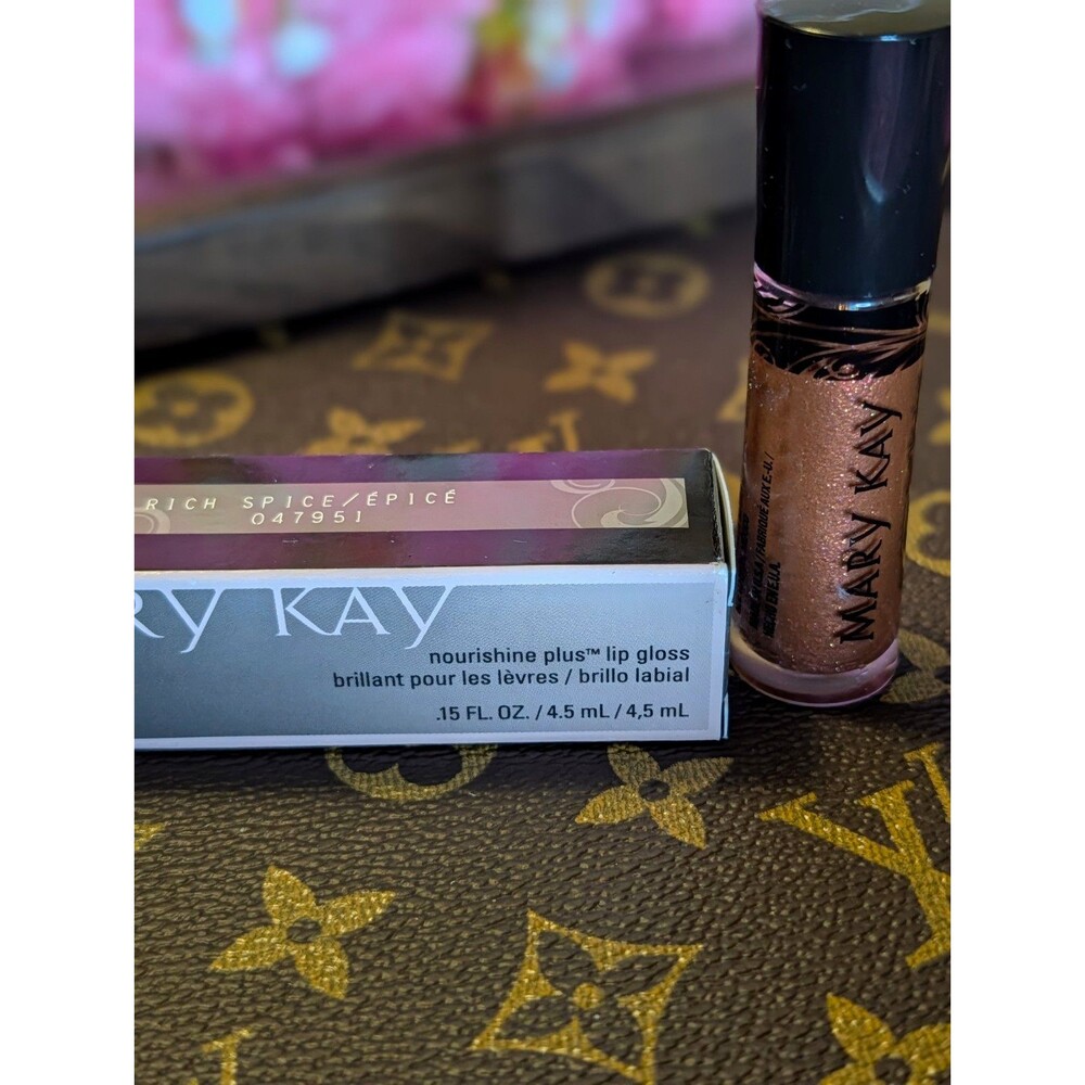 Mary Kay Discon. Nourishine Plus Liquid Lip Gloss Rich Spice Shimmer Glitter